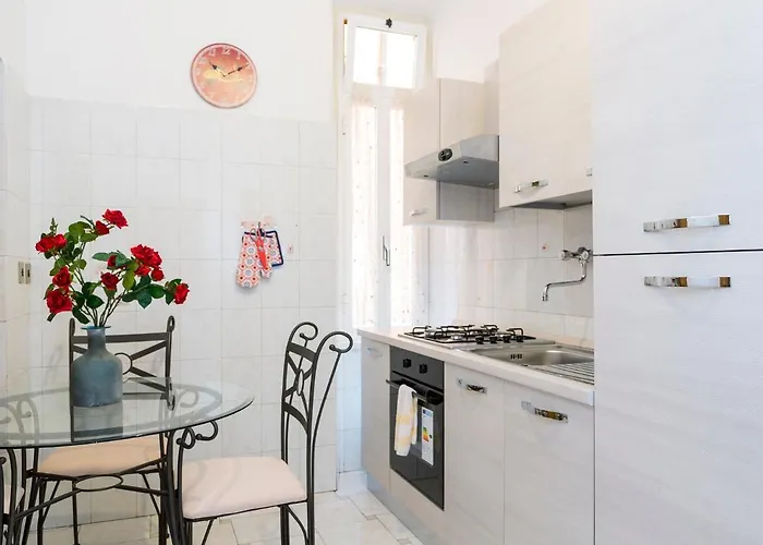 Cavourcolosseumapartment Апартаменты Рим
